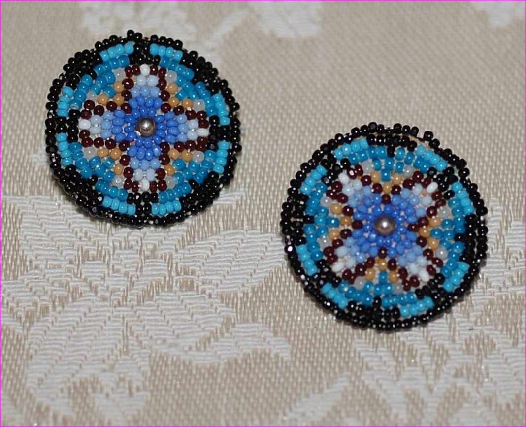 20 Native American Beadwork Patterns - Do It Before Me