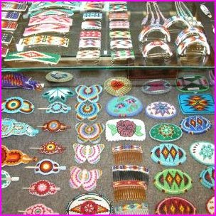 20 Native American Beadwork Patterns - Do It Before Me