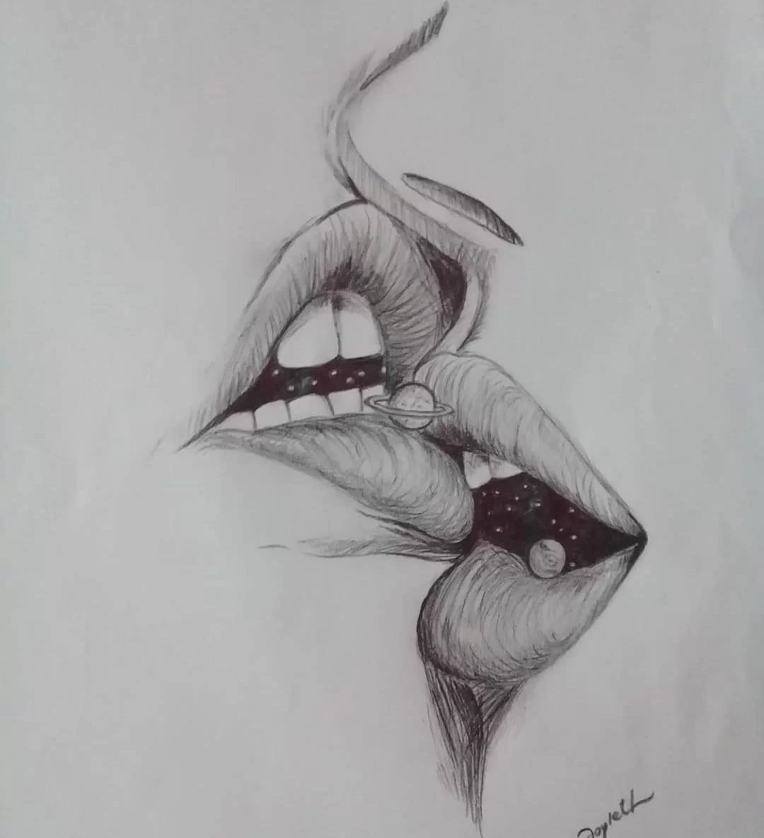 Simple Kissing Lips Drawing